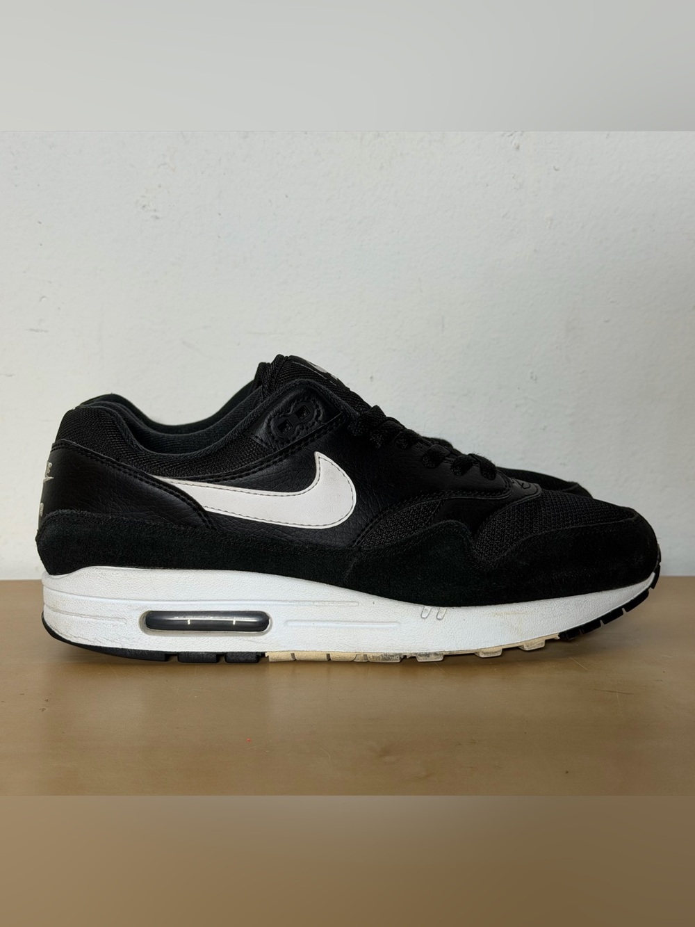 Nike Air Max 1 Black White Sneakers AH8145-014 Men’s Size 8.5